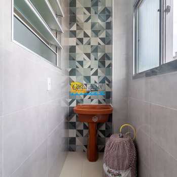 Apartamento em Praia Grande, bairro Guilhermina