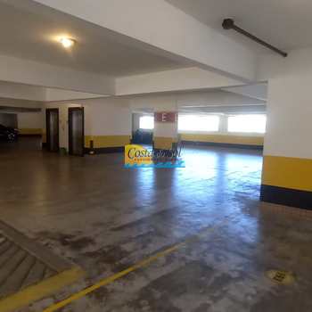 Apartamento em Praia Grande, bairro Guilhermina