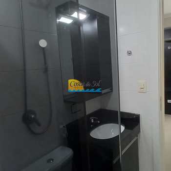 Apartamento em Praia Grande, bairro Guilhermina