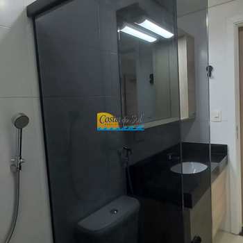 Apartamento em Praia Grande, bairro Guilhermina