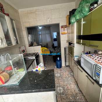 Apartamento em Praia Grande, bairro Guilhermina