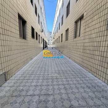 Apartamento em Praia Grande, bairro Guilhermina