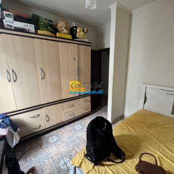 Apartamento em Praia Grande, bairro Guilhermina