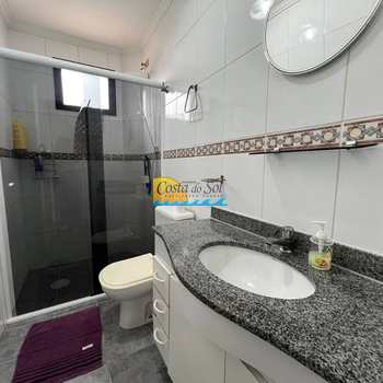 Apartamento em Praia Grande, bairro Guilhermina