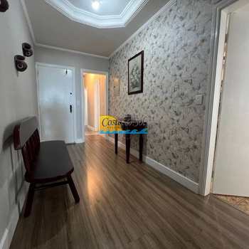 Apartamento em Praia Grande, bairro Guilhermina