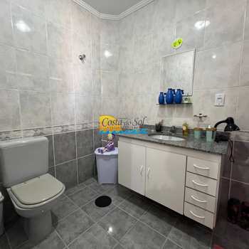 Apartamento em Praia Grande, bairro Guilhermina