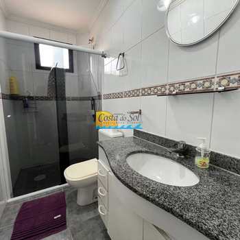 Apartamento em Praia Grande, bairro Guilhermina