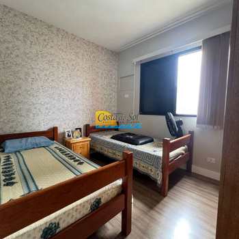 Apartamento em Praia Grande, bairro Guilhermina