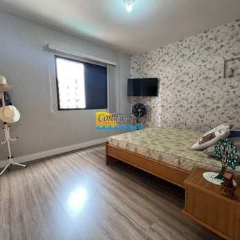 Apartamento em Praia Grande, bairro Guilhermina