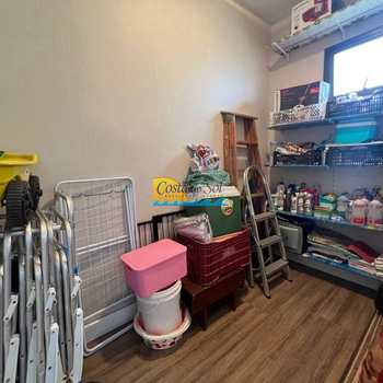 Apartamento em Praia Grande, bairro Guilhermina