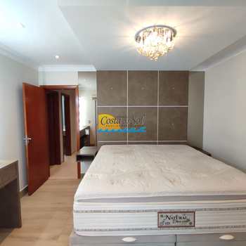 Apartamento em Praia Grande, bairro Guilhermina