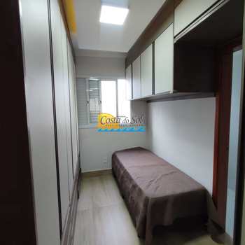 Apartamento em Praia Grande, bairro Guilhermina