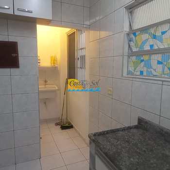 Kitnet em Praia Grande, bairro Boqueirão