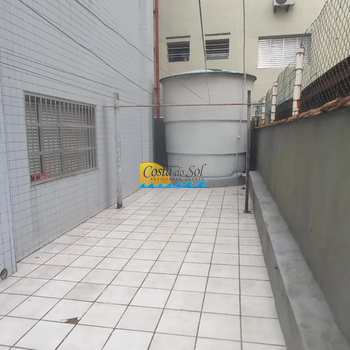 Kitnet em Praia Grande, bairro Boqueirão