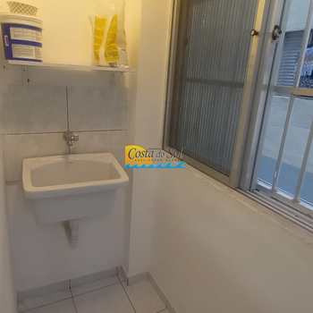 Kitnet em Praia Grande, bairro Boqueirão