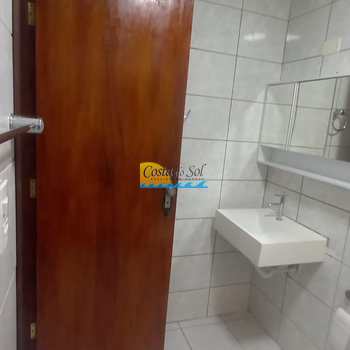 Kitnet em Praia Grande, bairro Boqueirão