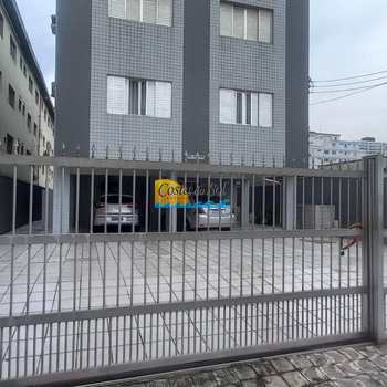 Kitnet em Praia Grande, bairro Boqueirão