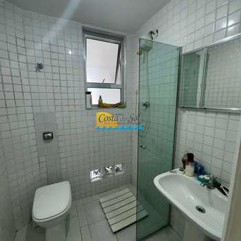 Apartamento em Praia Grande, bairro Canto do Forte