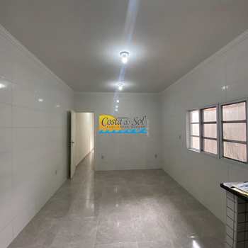 Casa em Praia Grande, bairro Guilhermina