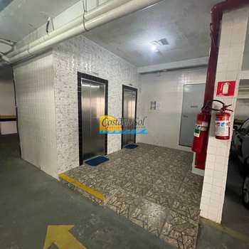Kitnet em Praia Grande, bairro Guilhermina