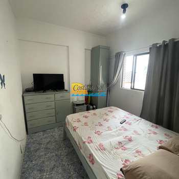 Kitnet em Praia Grande, bairro Guilhermina