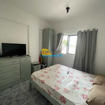 Kitnet em Praia Grande, bairro Guilhermina
