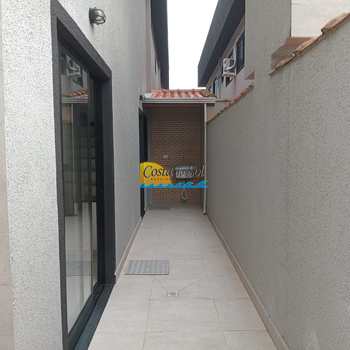 Sobrado em Praia Grande, bairro Vila Sônia