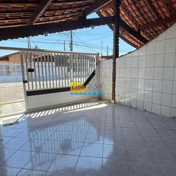 Casa em Praia Grande, bairro Maracanã