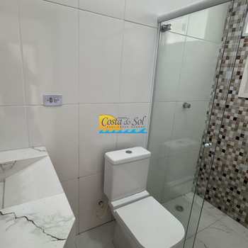 Casa em Praia Grande, bairro Maracanã