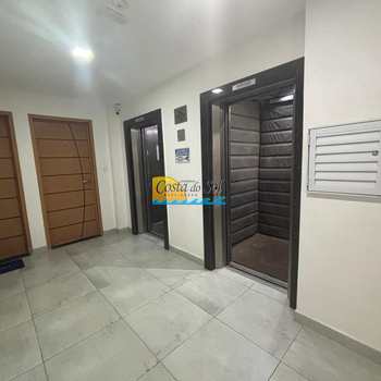 Apartamento em Praia Grande, bairro Aviação
