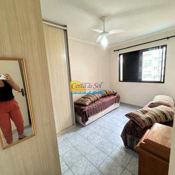 Apartamento em Praia Grande, bairro Guilhermina