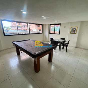 Apartamento em Praia Grande, bairro Guilhermina