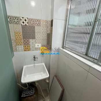 Kitnet em Praia Grande, bairro Aviação