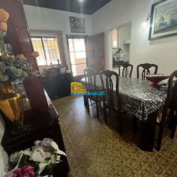 Casa em Praia Grande, bairro Canto do Forte