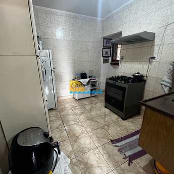 Casa em Praia Grande, bairro Canto do Forte