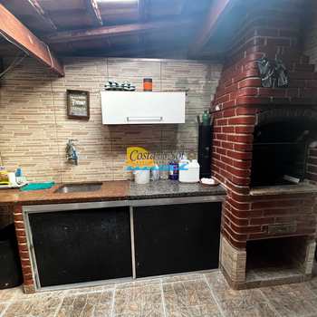 Casa em Praia Grande, bairro Canto do Forte