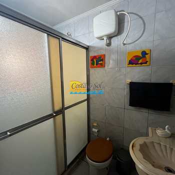 Casa em Praia Grande, bairro Canto do Forte