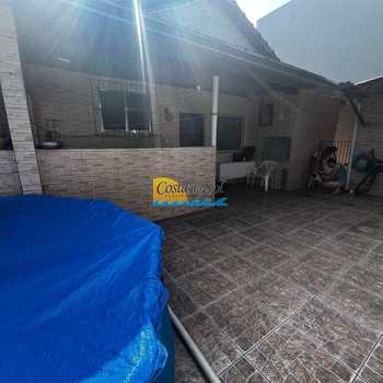 Casa em Praia Grande, bairro Canto do Forte