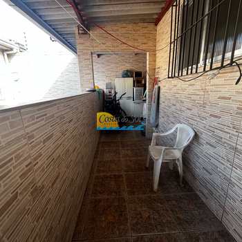 Casa em Praia Grande, bairro Canto do Forte