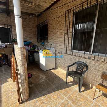 Casa em Praia Grande, bairro Canto do Forte