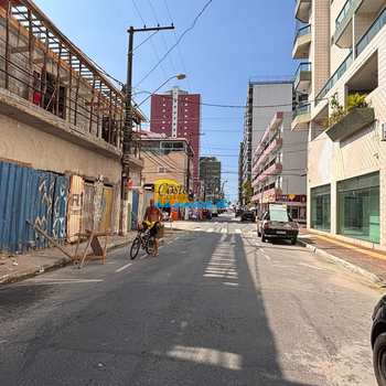 Casa de Condomínio em Praia Grande, bairro Ocian