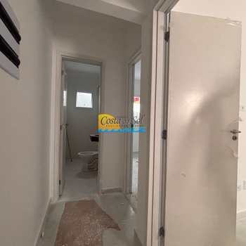 Casa de Condomínio em Praia Grande, bairro Ocian
