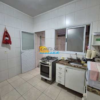 Sobrado em Praia Grande, bairro Vila Sônia