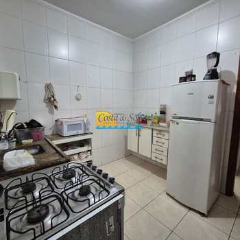 Sobrado em Praia Grande, bairro Vila Sônia
