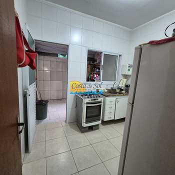Sobrado em Praia Grande, bairro Vila Sônia