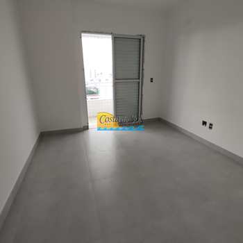 Apartamento em Praia Grande, bairro Canto do Forte