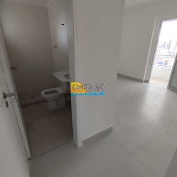 Apartamento em Praia Grande, bairro Canto do Forte