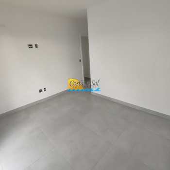 Apartamento em Praia Grande, bairro Canto do Forte