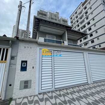 Sobrado em Praia Grande, bairro Ocian