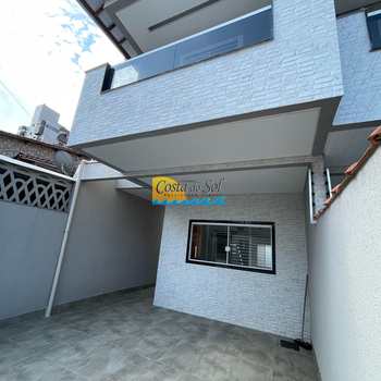Sobrado em Praia Grande, bairro Ocian